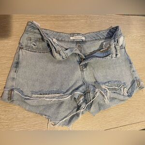 Pacsun Mom Jean Shorts
Size 25